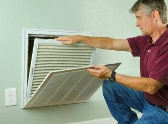 changing a furnace filter